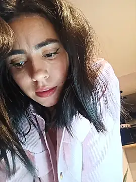 Sara-215 Chat XXX live