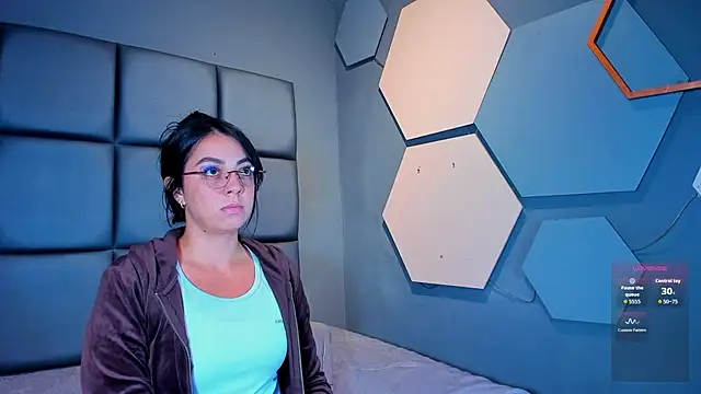 CORAL_FOX Live XXX Chat