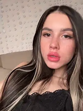 SofiaLaLight Adlı Modelin Web Kamerası Şovu