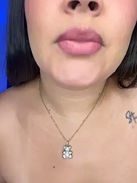 Bella-kim-のウェブカメラショー