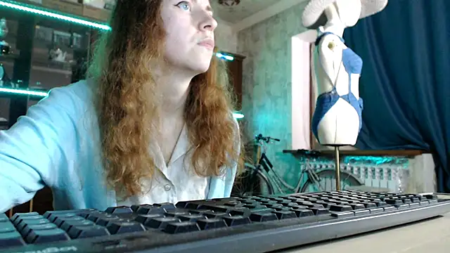 pa1e_pr1ncess Adlı Modelin Canlı XXX Sohbeti