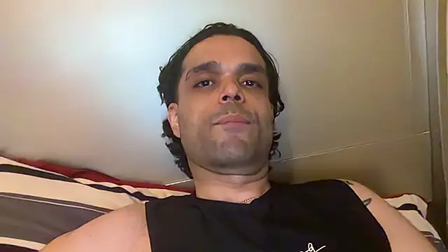 KungFuPanda001: διαδικτυακό σόου στην κάμερα