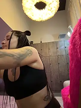 Chatroom XXX en direct de KishaMur