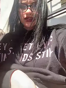 EllieWestのライブXXXチャット