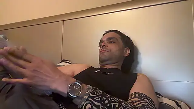 Show de KungFuPanda001 na webcam