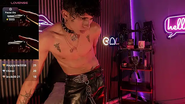 Maximoking26's Webcam Show