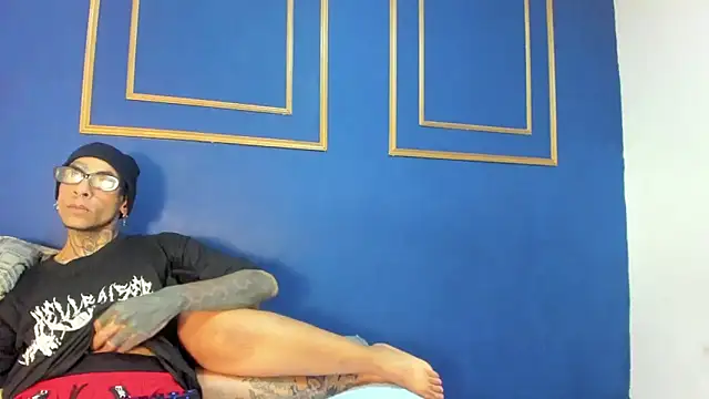 XXX chat uživo modela Demon_Rose_