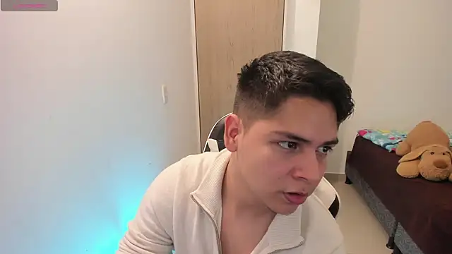 Asta_YunoXXX: απευθείας συνομιλία ΧΧΧ