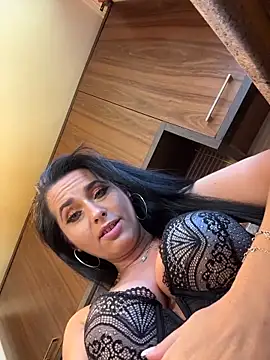 Hotmomcheckk_ Live XXX-chat