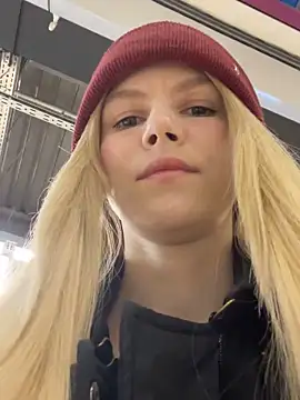 katty_cutey webcam show