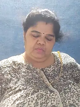 tamilthanushri's Live XXX Chat