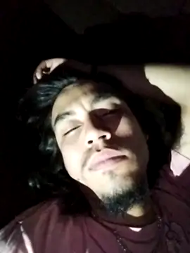 AlexAlejandro13のライブXXXチャット