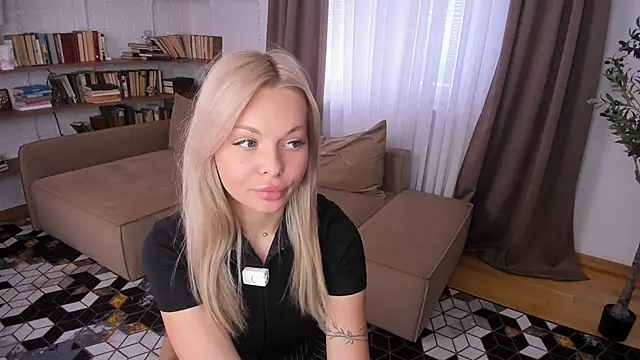 AndraQuella 在線直播表演