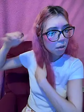 Valen-Foxx1 live XXX chat