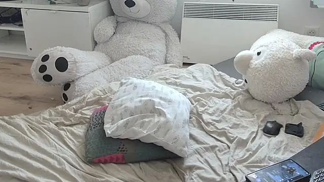 Chat +18 de CeriseLapine ao vivo