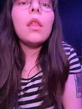 Solo_yoss' Live XXX Chat