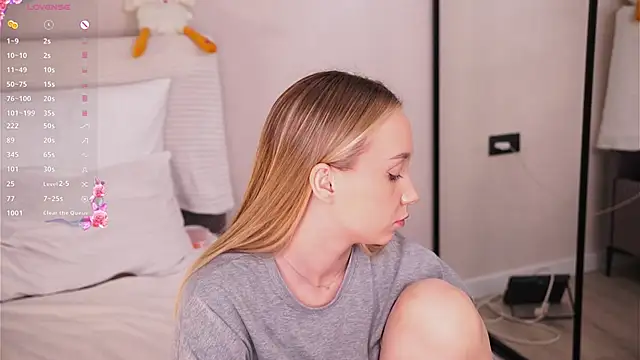 Czat XXX na żywo – HollisBeckett