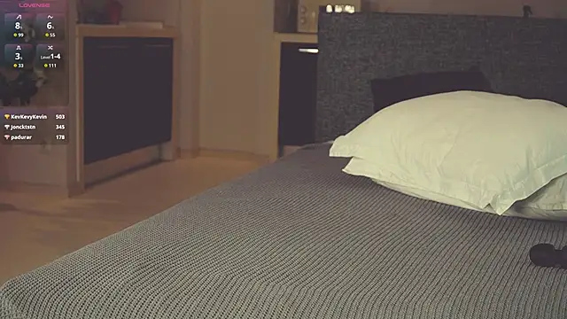 SanySenise's Live XXX Chat