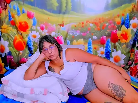 indianroxy 即時 XXX 聊天