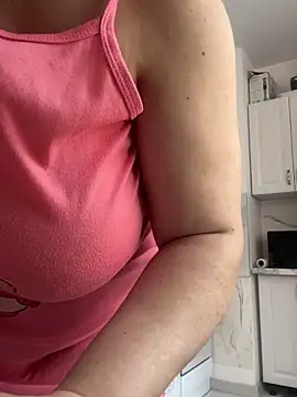 LanaSofttのライブXXXチャット