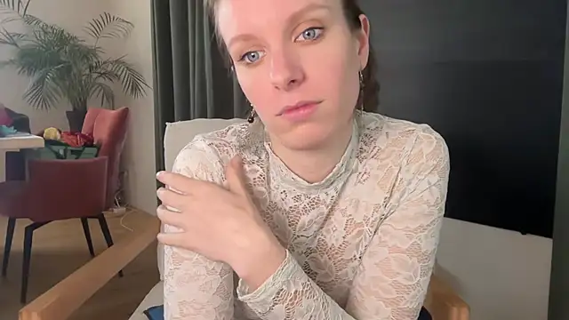 madameJD Show in webcam