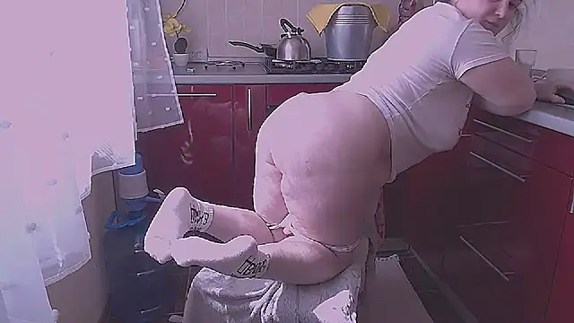 SoftLia Obrolan Langsung XXX