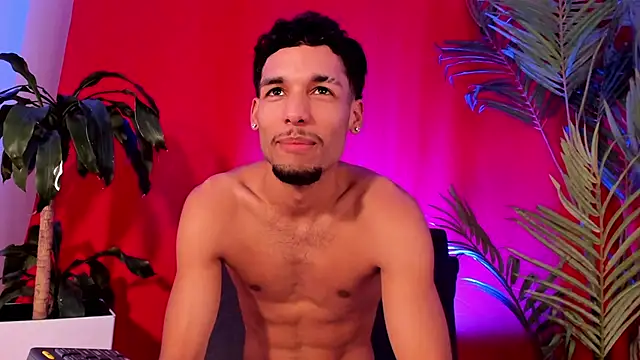 Thiagoferreti's Webcam Show