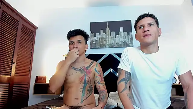 Chat XXX en directo de toyboys1