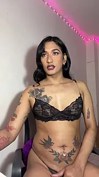 Chat +18 de NikitaDragunXXX ao vivo