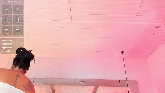 AngelineHeetのライブXXXチャット