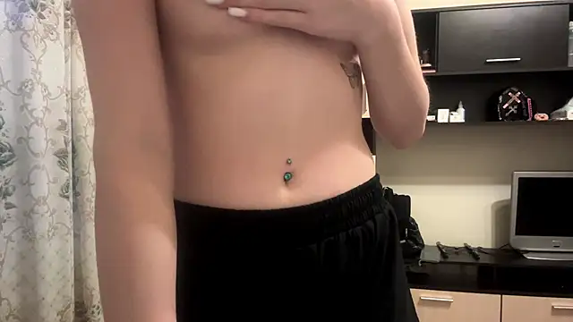 AquilineOritesのライブXXXチャット