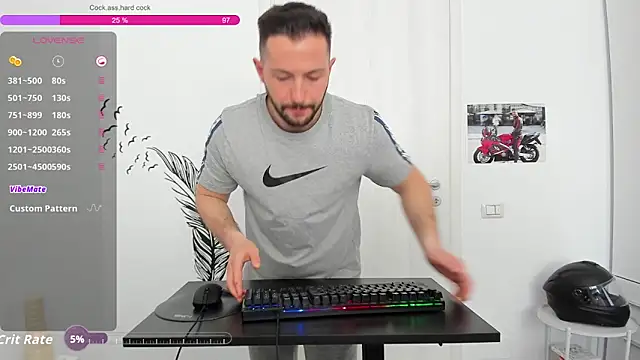 Živý XXX chat ZackFraser