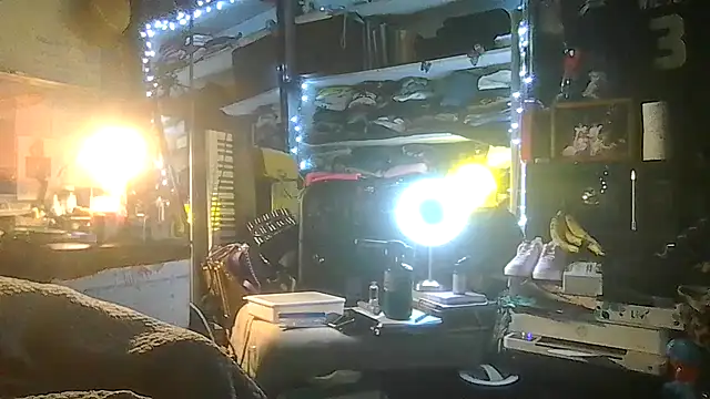 ShysluutGia: απευθείας συνομιλία ΧΧΧ