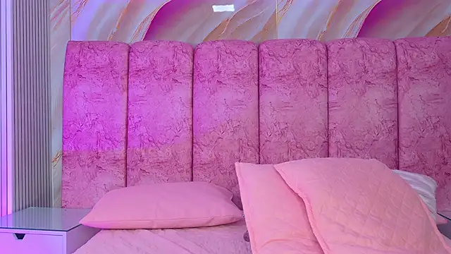 emmacurvy élő XXX-chatje