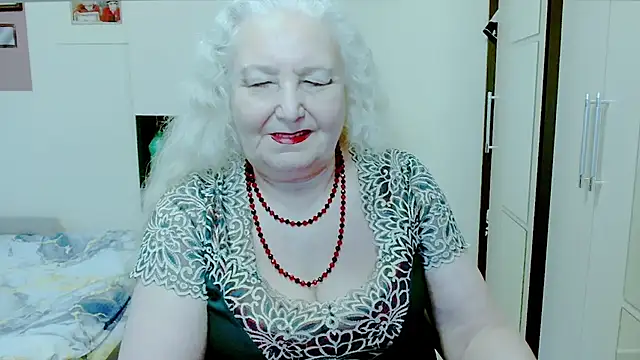 GrannyAlisa webkamerás műsora