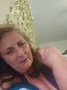 SultrySummer68's Live XXX Chat