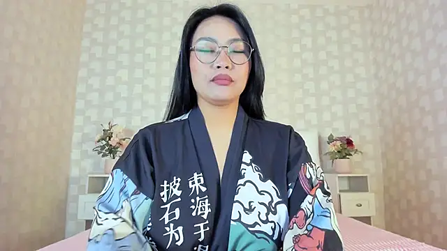 NatsumiHun: онлайн-секс-чат