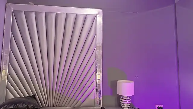 HatsaJones Chat XXX in diretta