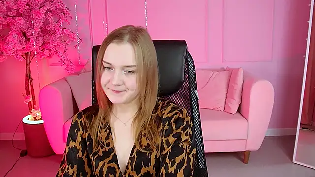 LissaTelor Adlı Modelin Canlı XXX Sohbeti