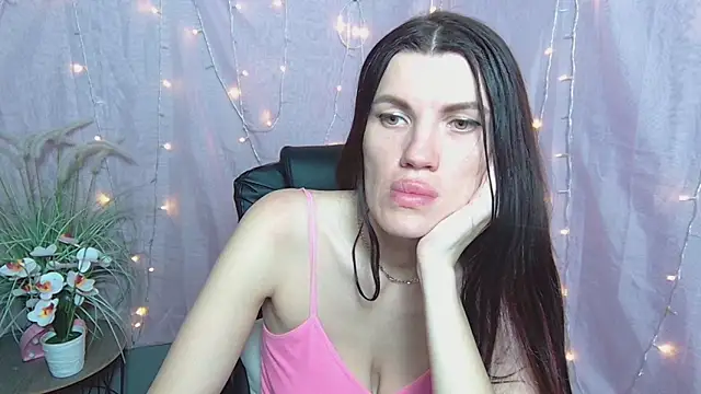 MilaLoona's Live XXX Chat