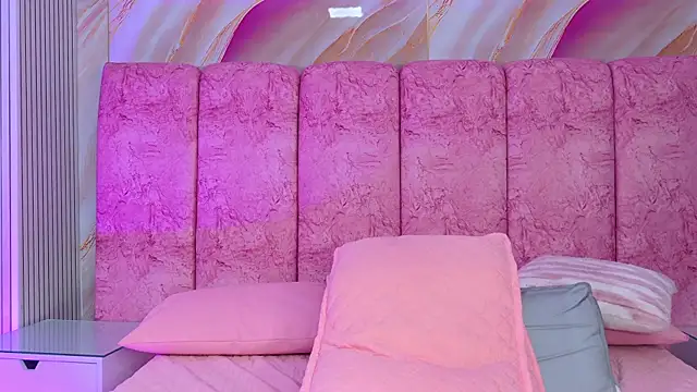 Онлайн чат XXX emmacurvy