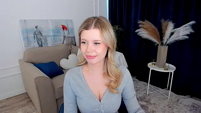 FollowLovee: онлайн-секс-чат