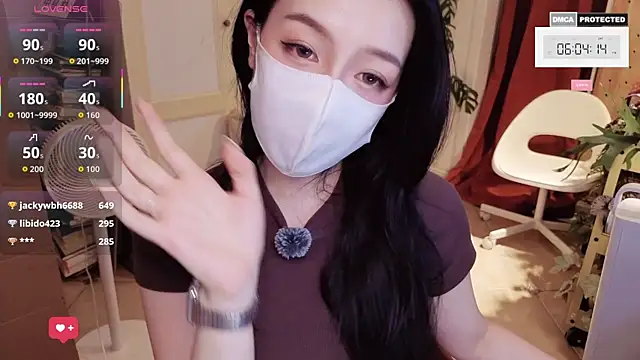 nayomi_34f's Webcam Show