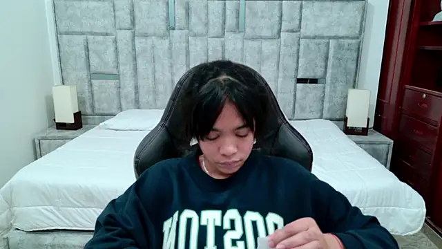 laureentt_'s Live XXX Chat