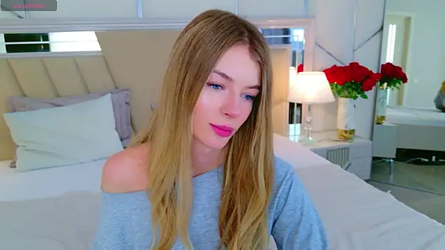 MeganMour's Live XXX Chat