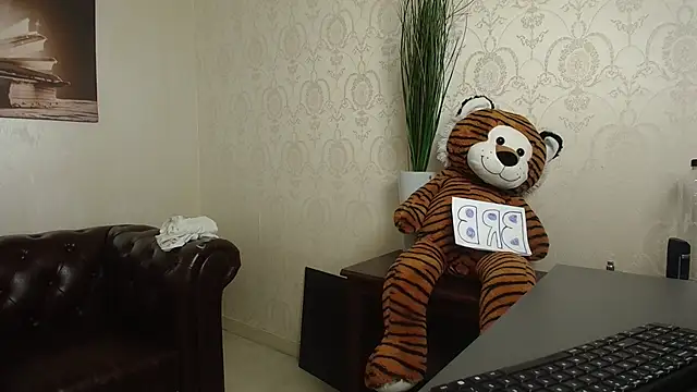 KyloEast 在線直播表演