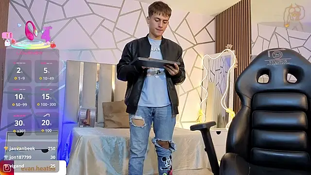 EVAN_TAY 网络视讯表演