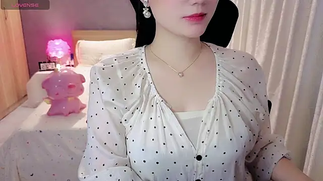 Chat XXX en directo de JENNIE-16