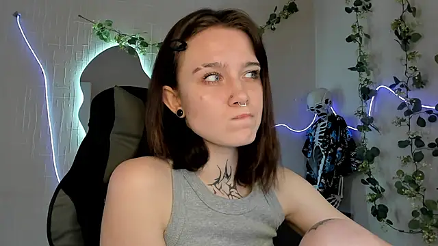 Elastikisss' Live XXX Chat