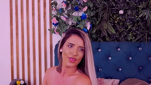 Czat XXX na żywo – CherryMuse_